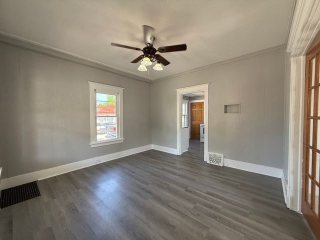 4315 4th Avenue, Moline, IL 61265