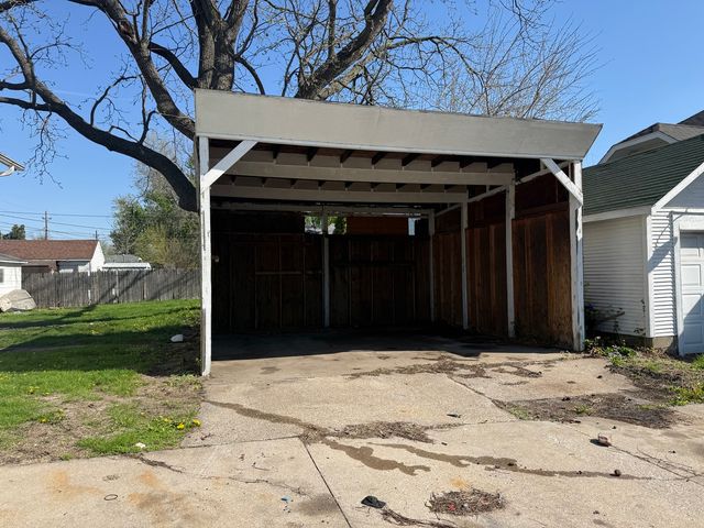 4315 4th Avenue, Moline, IL 61265