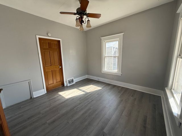 4315 4th Avenue, Moline, IL 61265