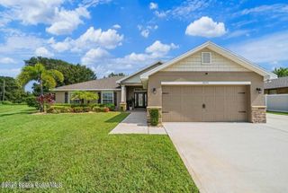 813 Dalhart Avenue SW, Palm Bay, FL 32908