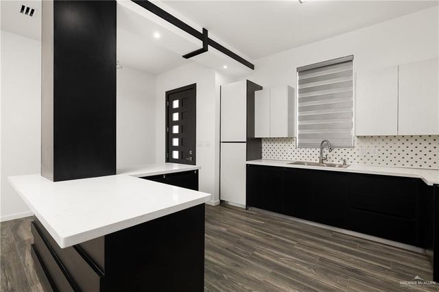 5017 Sequoia Avenue, Mcallen, TX 78501