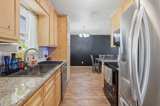 1051 Pigg Road, Waxahachie, TX 75165