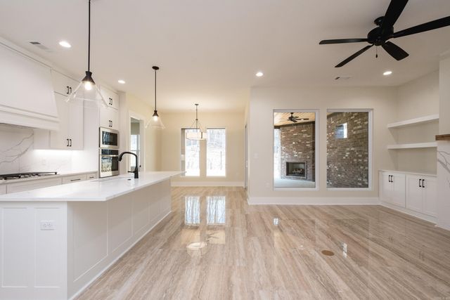 131 Kinley Loop, Little Rock, AR 72223