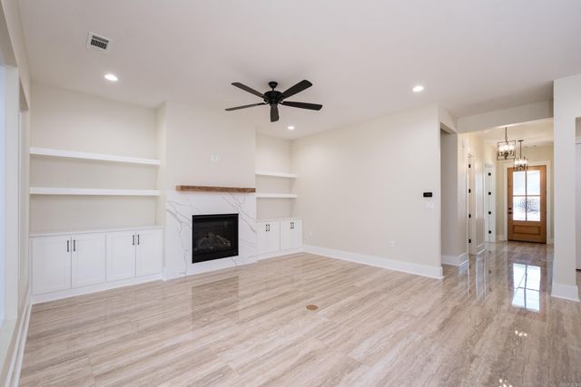 131 Kinley Loop, Little Rock, AR 72223