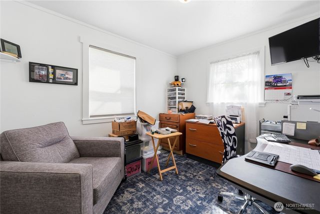 2016 E 63rd Avenue, Fife, WA 98424
