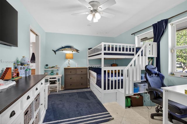 2910 NE 52nd St, Fort Lauderdale, FL 33308