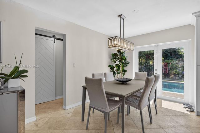 2910 NE 52nd St, Fort Lauderdale, FL 33308