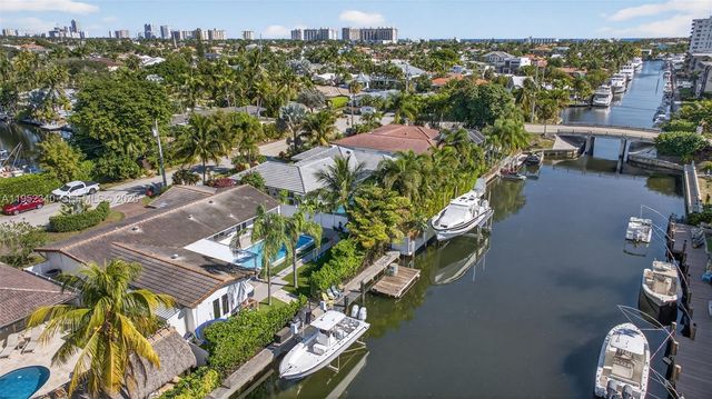 2910 NE 52nd St, Fort Lauderdale, FL 33308