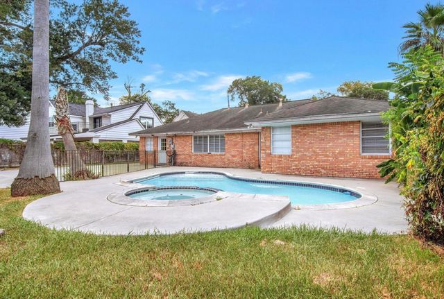 2327 Dorrington Street, Houston, TX 77030