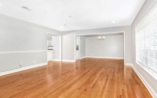 2327 Dorrington Street, Houston, TX 77030