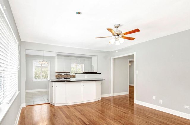 2327 Dorrington Street, Houston, TX 77030