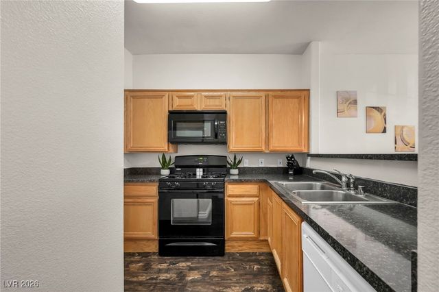 7111 South Durango Drive 113, Las Vegas, NV 89113