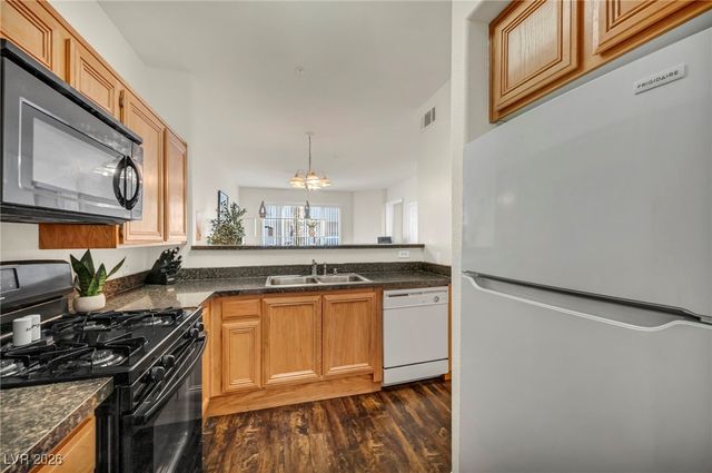 7111 South Durango Drive 113, Las Vegas, NV 89113