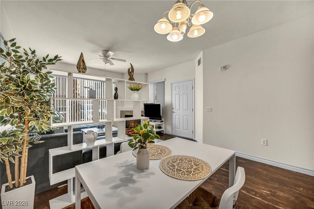 Image 10 of property listing at 7111 South Durango Drive 113, Las Vegas, NV 89113