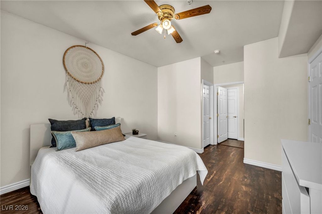 Image 21 of property listing at 7111 South Durango Drive 113, Las Vegas, NV 89113