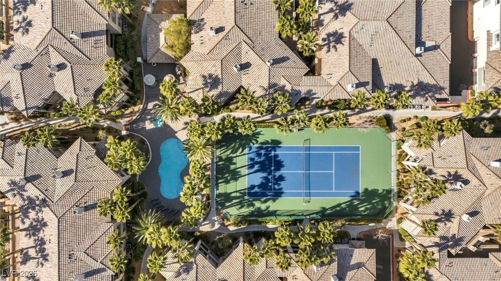 Image 5 of property listing at 7111 South Durango Drive 113, Las Vegas, NV 89113