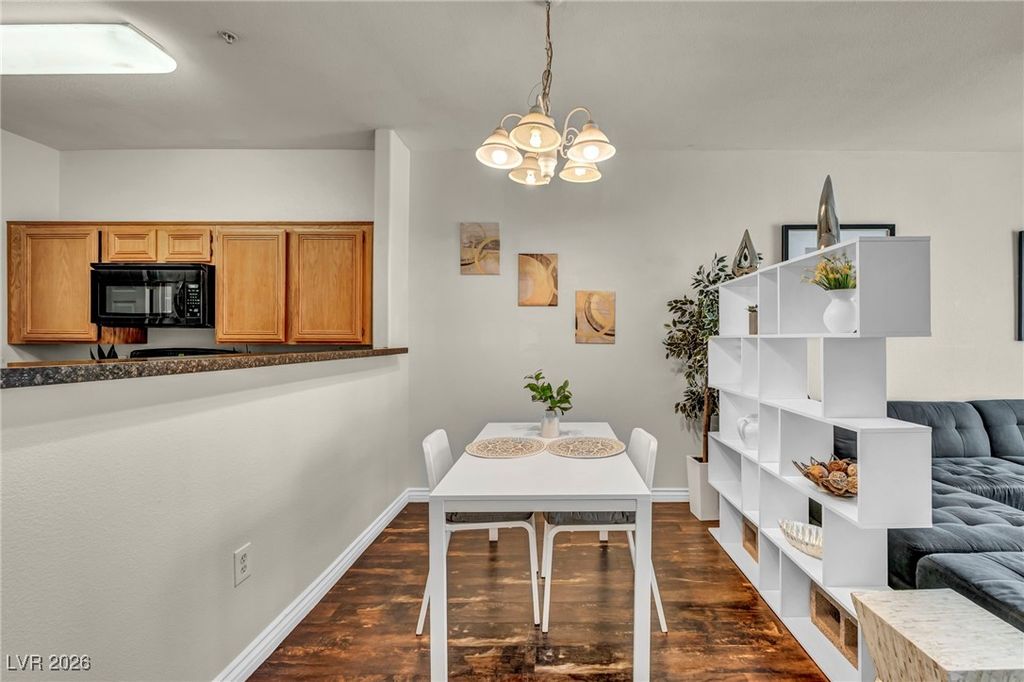 Image 9 of property listing at 7111 South Durango Drive 113, Las Vegas, NV 89113