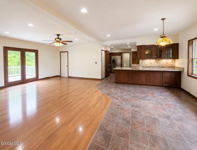 186 Van Rensselaer Boulevard, Menands, NY 12204