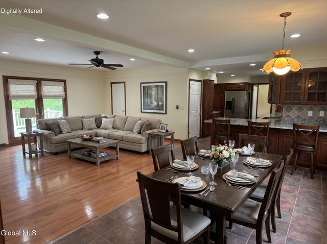 186 Van Rensselaer Boulevard, Menands, NY 12204