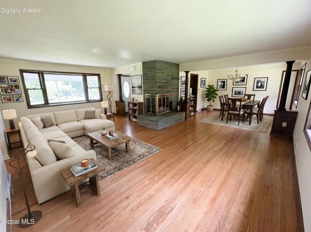 186 Van Rensselaer Boulevard, Menands, NY 12204