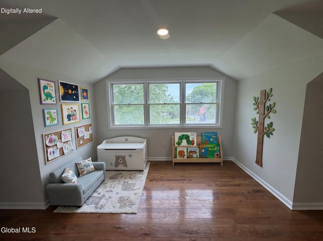 186 Van Rensselaer Boulevard, Menands, NY 12204