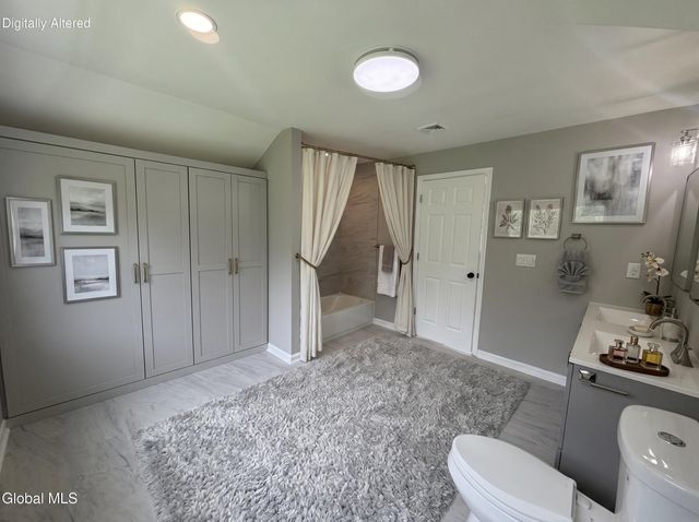 186 Van Rensselaer Boulevard, Menands, NY 12204