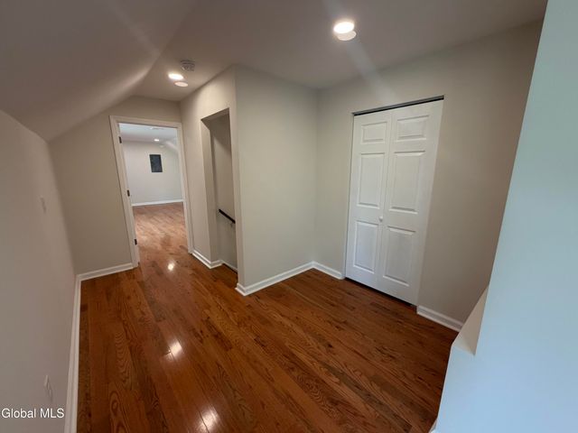 186 Van Rensselaer Boulevard, Menands, NY 12204