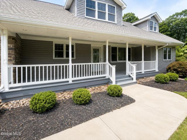 186 Van Rensselaer Boulevard, Menands, NY 12204