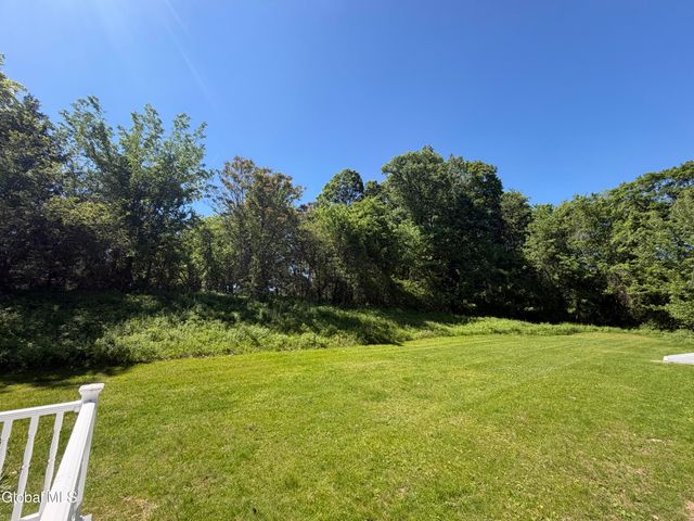 186 Van Rensselaer Boulevard, Menands, NY 12204