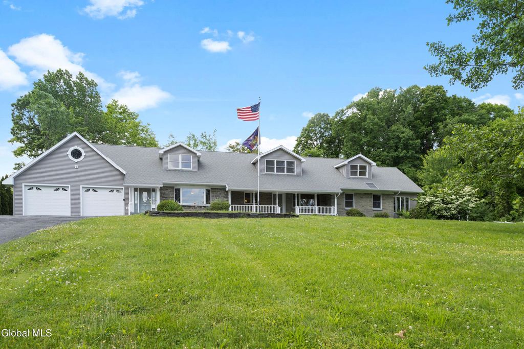 186 Van Rensselaer Boulevard, Menands, NY 12204