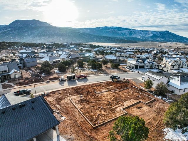 2910 W ROCK RIDGE DR, Cedar City, UT 84720