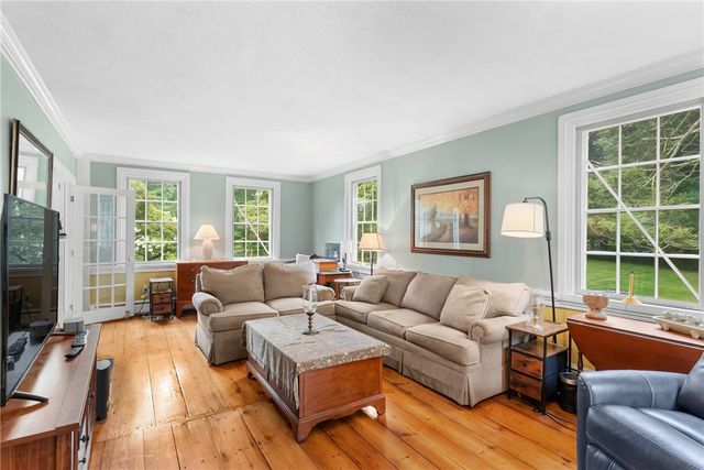 1111 Old Smithfield Road, North Smithfield, RI 02896