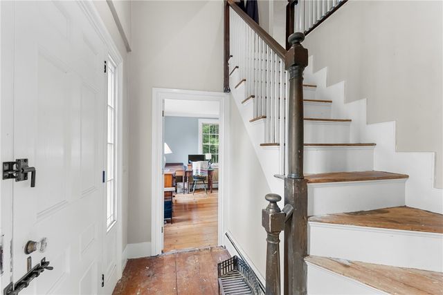 1111 Old Smithfield Road, North Smithfield, RI 02896