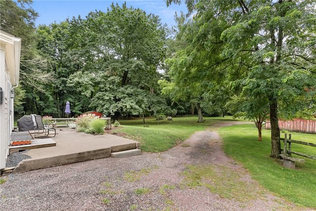 1111 Old Smithfield Road, North Smithfield, RI 02896
