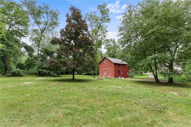 1111 Old Smithfield Road, North Smithfield, RI 02896