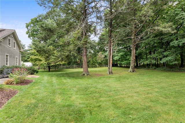 1111 Old Smithfield Road, North Smithfield, RI 02896