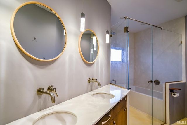 1026 S Greenwood Avenue, Bloomington, IN 47401