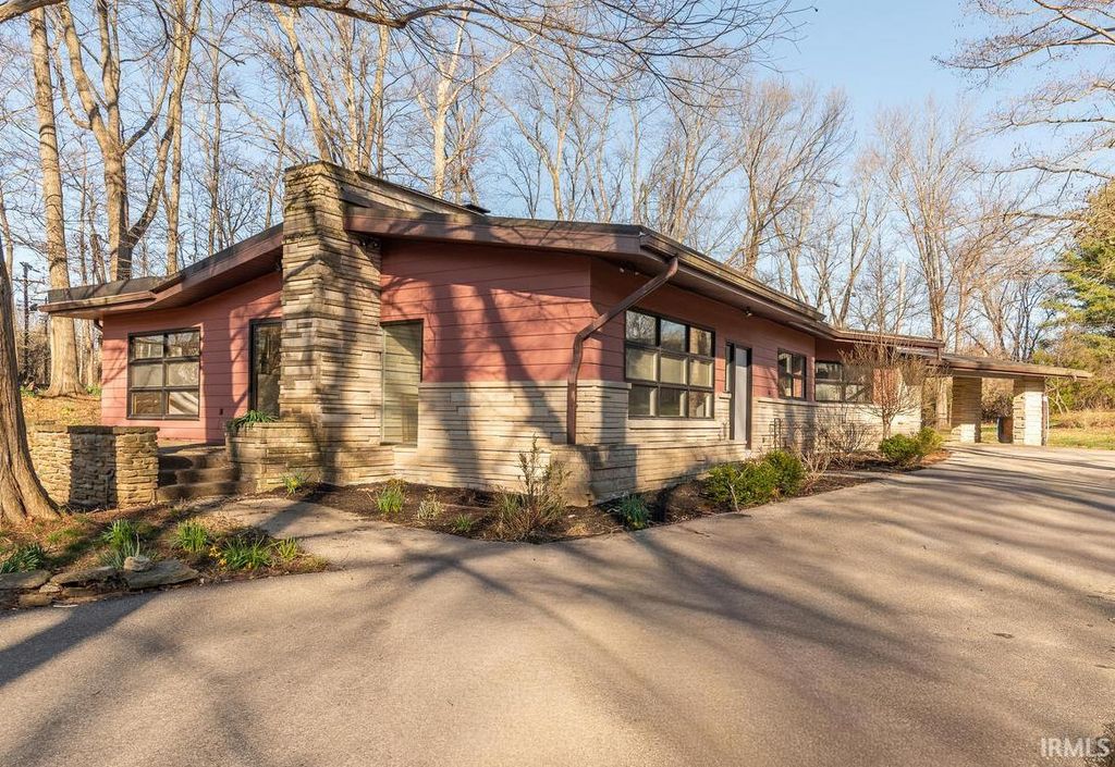 1026 S Greenwood Avenue, Bloomington, IN 47401