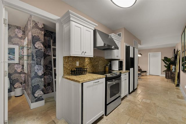 1803 S Bayshore Lane, Miami, FL 33133