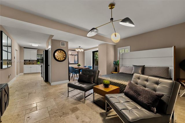 1803 S Bayshore Lane, Miami, FL 33133