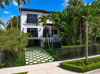 1803 S Bayshore Lane, Miami, FL 33133