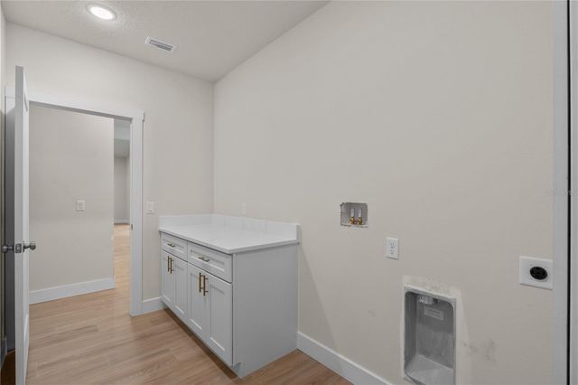 2066 NW 79TH LOOP, Ocala, FL 34475