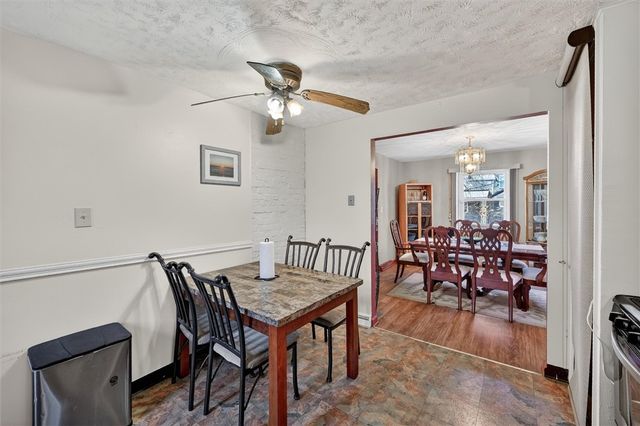 2036 Sampson St, Wilkinsburg, PA 15221