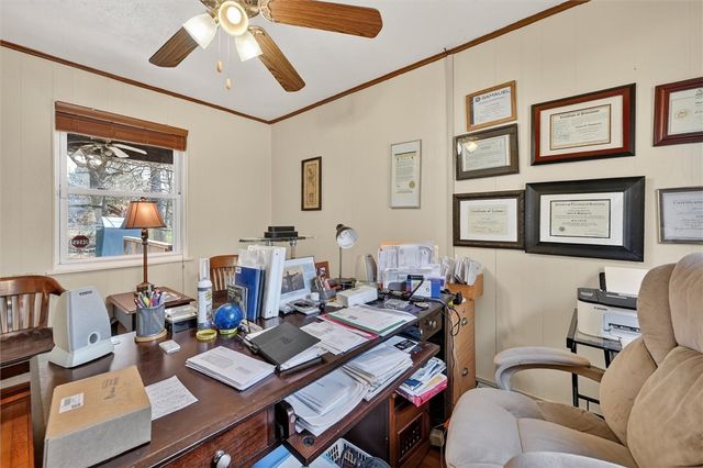 2036 Sampson St, Wilkinsburg, PA 15221