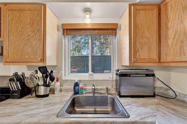 2036 Sampson St, Wilkinsburg, PA 15221