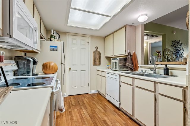 3550 Bay Sands Drive 2048, Laughlin, NV 89029