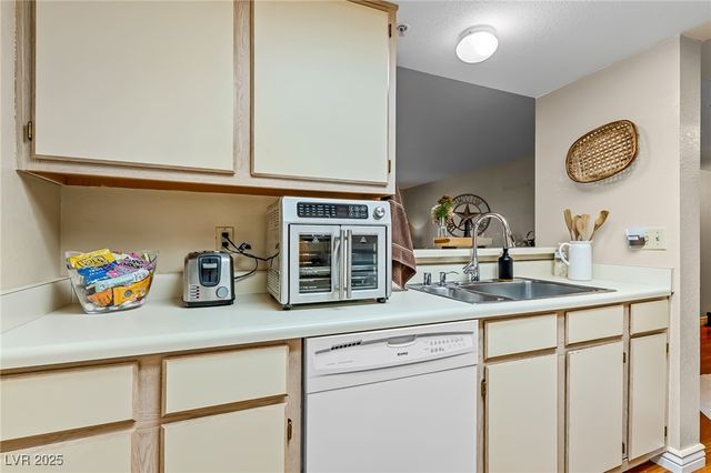 3550 Bay Sands Drive 2048, Laughlin, NV 89029