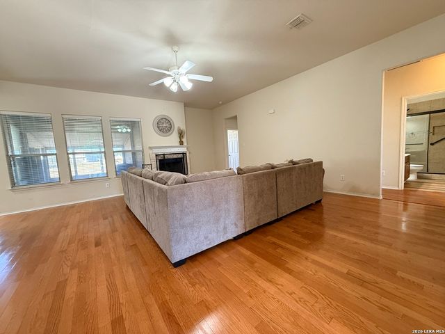 6113 Merion, Schertz, TX 78108