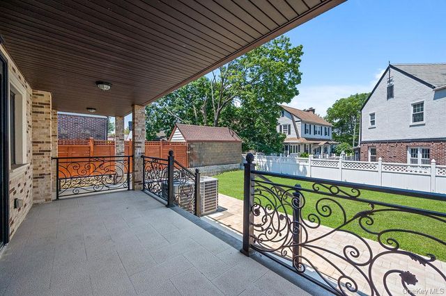 157-51 Rose Avenue, Flushing, NY 11355