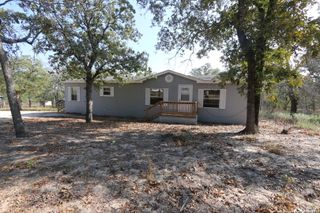221 Lost Trail, La Vernia, TX 78121